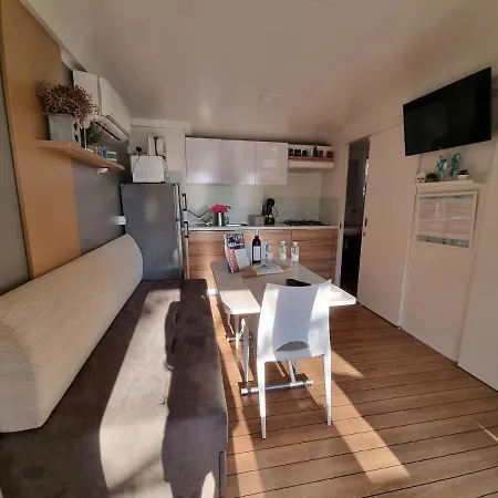 Premium Mobile Zen Spot 280 4* Jezera